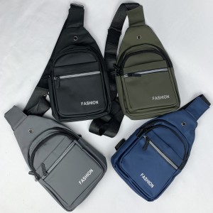 D306*CX240 MOCHILA TRANSVERSAL COM FECHAMENTO ATRAVES DE ZÍPER