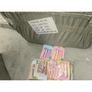 PC-05*CX1200 PINCÉL PARA UTILIZACÃO EM TOUCADORES E APLICAÇÃO DE MAQUIAGEM